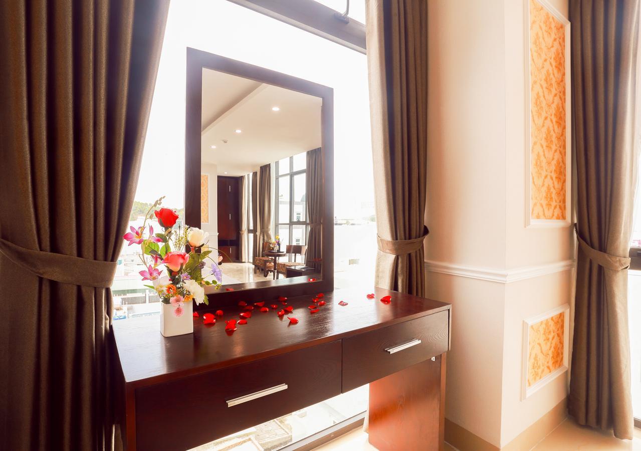 Tuan Vu Hotel Dao Co To Exteriör bild